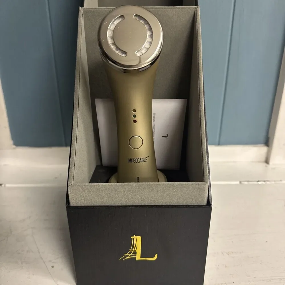 IMPECCABLE‎ Skin Rejuvenation LED System NIB